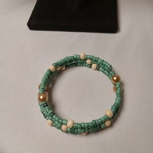 Hand Crafted Green and Cream Beaded Bracelet